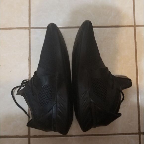 Men's Black Sneakers - Picture 2 of 3